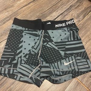 Grey and black Size:L Nike pros